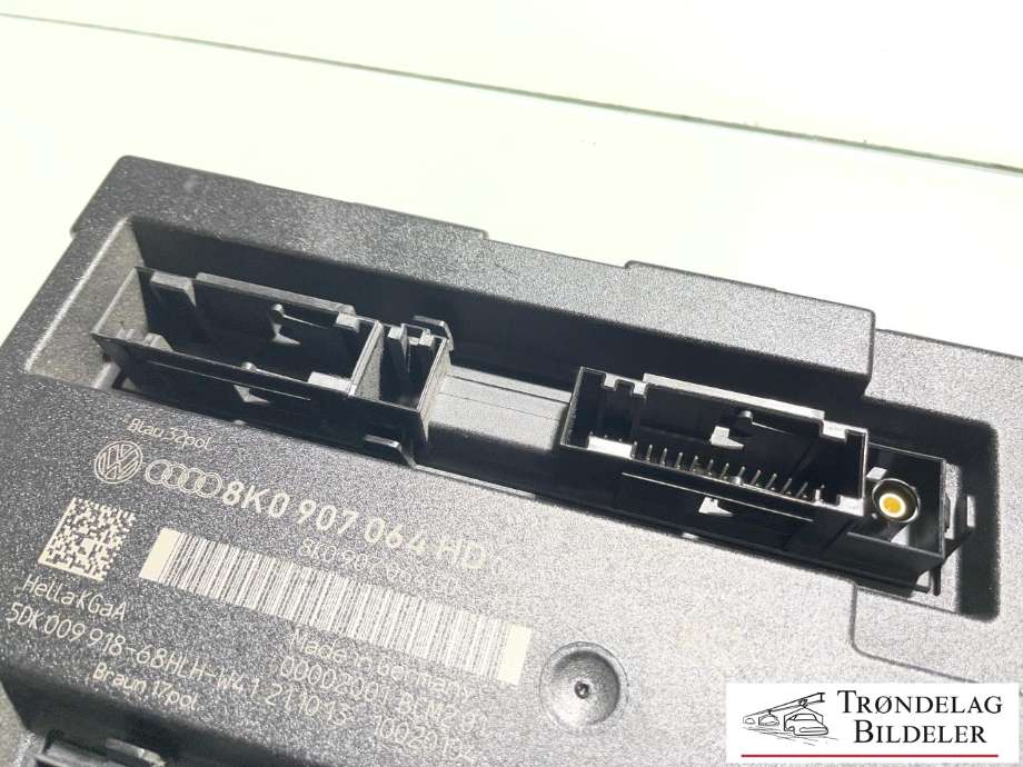 Styreenhet comfort (BCM) til Audi A4, Allroad 2009-2016 (Type I) (B8) (B8) (8K0 907 064 HJ|)
