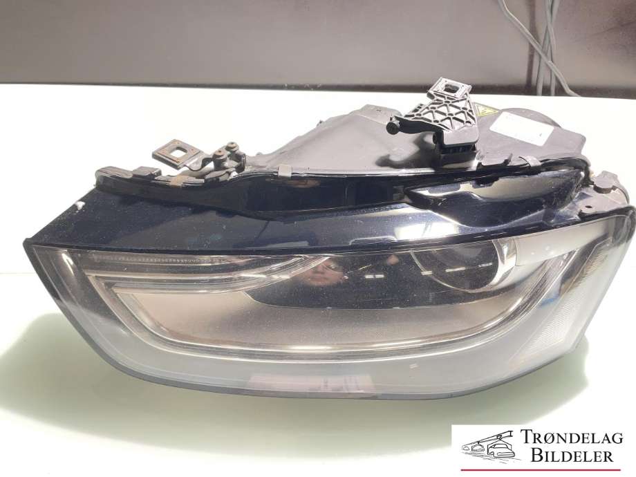 Frontlykt venstre xenon til Audi A4, Allroad 2009-2016 (Type I) (B8) (B8) (8K0 941 043 C|8K0 941 043 F|)