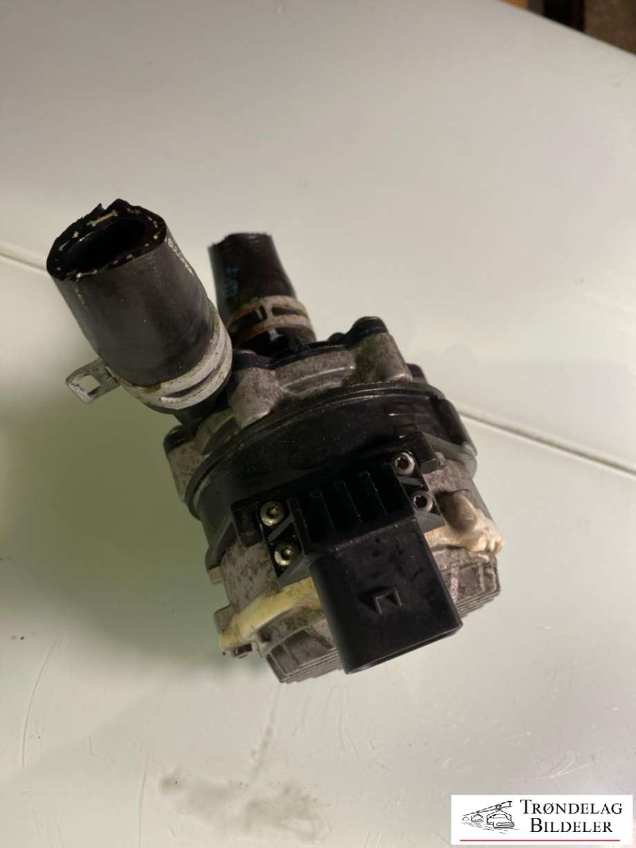 Vannpumpe elektrisk til Volvo XC40 2018-2024  (32339380|)