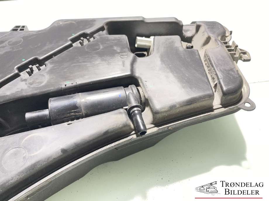Spylertank til BMW 5-Serie 2017-->> (G30/G31) (G30/G31) (61668491830|)