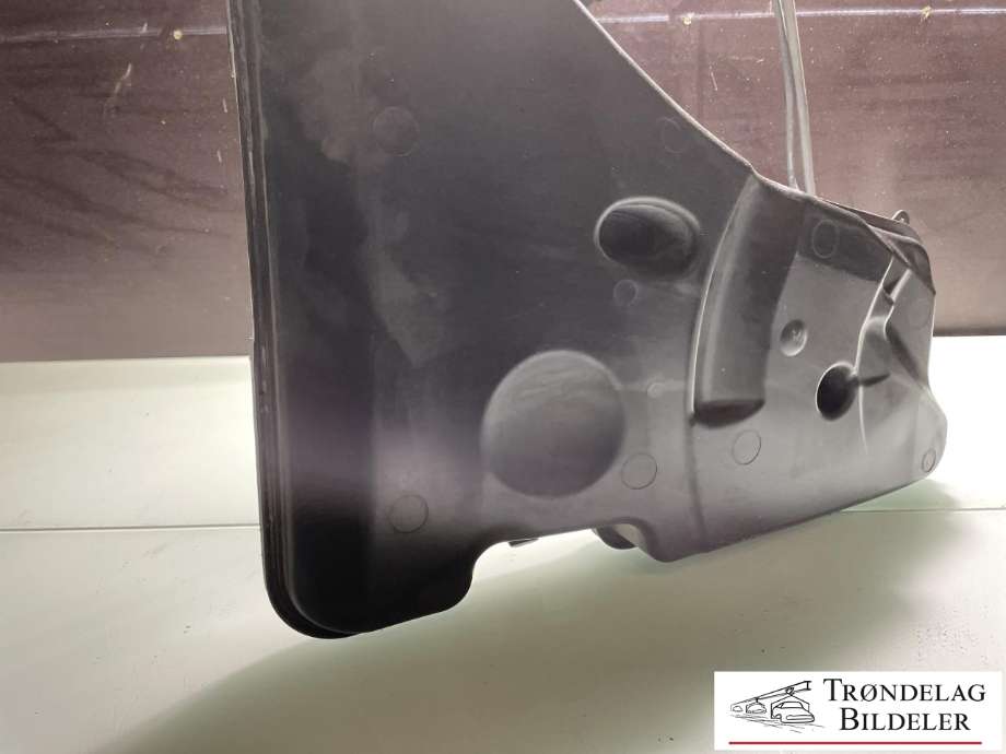 Spylertank til BMW 5-Serie 2017-->> (G30/G31) (G30/G31) (61668491830|)