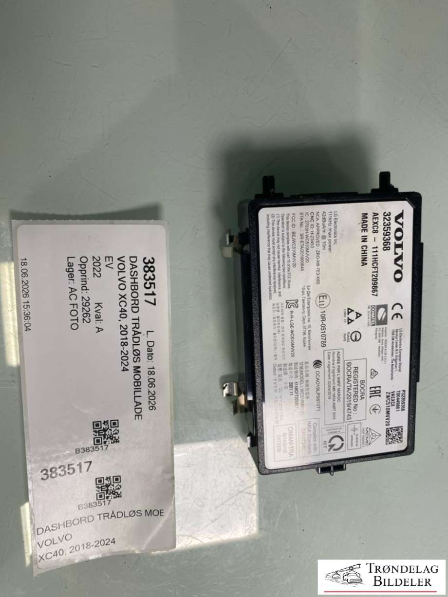 Dashbord trådløs mobillader til Volvo XC40 2018-2024 (32359368|K903 XA16|)
