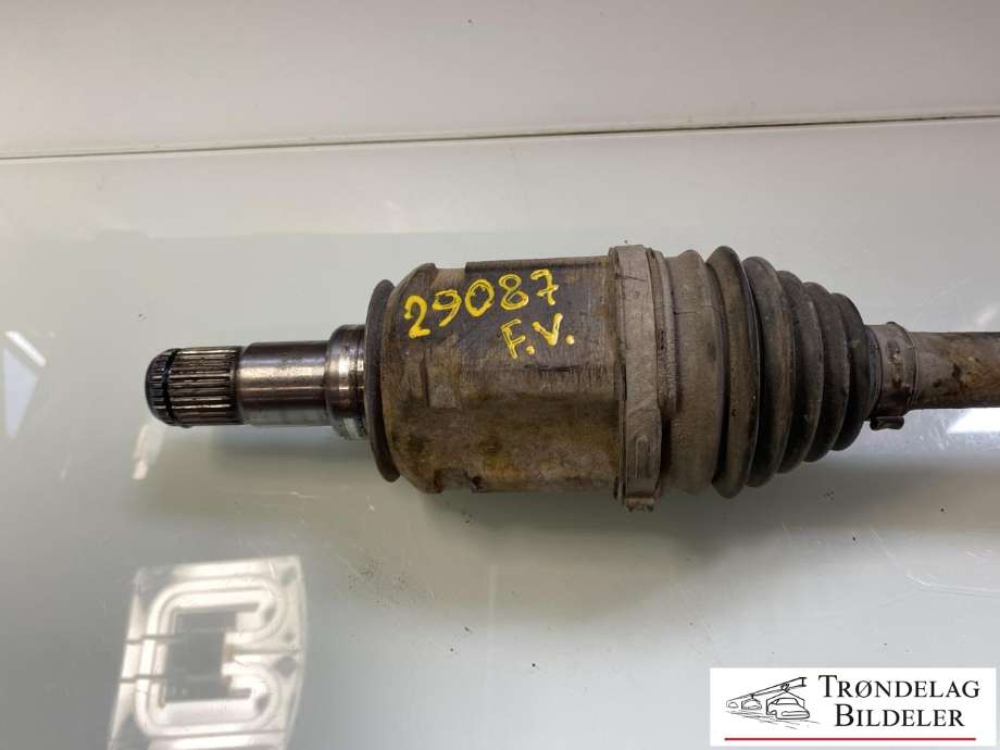 Drivaksel venstre foran, diesel/automat til Toyota Land Cruiser 150 2014-->> (Fase 2)  (4343060082|)
