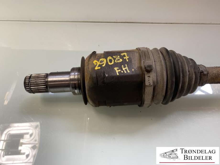 Drivaksel høyre foran, diesel/automat til Toyota Land Cruiser 150 2014-->> (Fase 2)  (4343060082|)