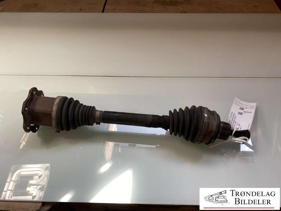 Drivaksel venstre foran, diesel/automat til Audi A4, Allroad, 2009-2016 (Type I) (B8) (B8) (8K0 407 271 P)
