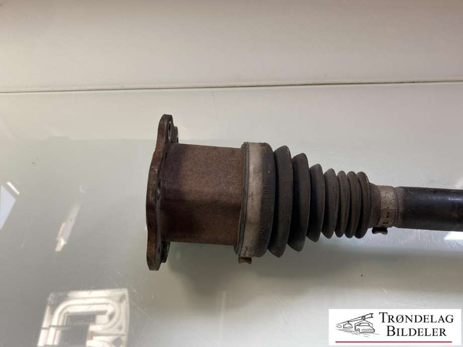 Drivaksel venstre foran, diesel/automat til Audi A4, Allroad 2009-2016 (Type I) (B8) (B8) (8K0 407 271 P|8K0 407 271 AL|)