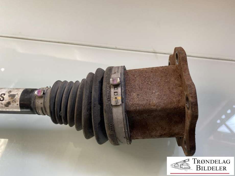 Drivaksel venstre foran, diesel/manuell til Audi A4 2007-2014 (Type IV) (B8) (B8) (8K0 407 271 Q|)