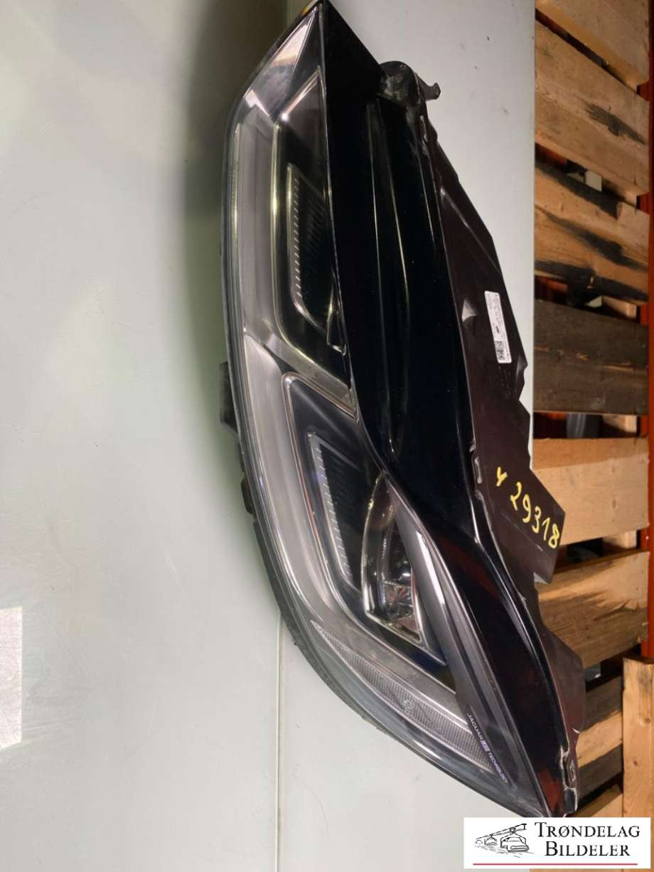 Frontlykt venstre full-LED til Jaguar I-PACE 2018-->> (T4K11270|J9D313W030EC|T4K19704|M9D313W030EE|)