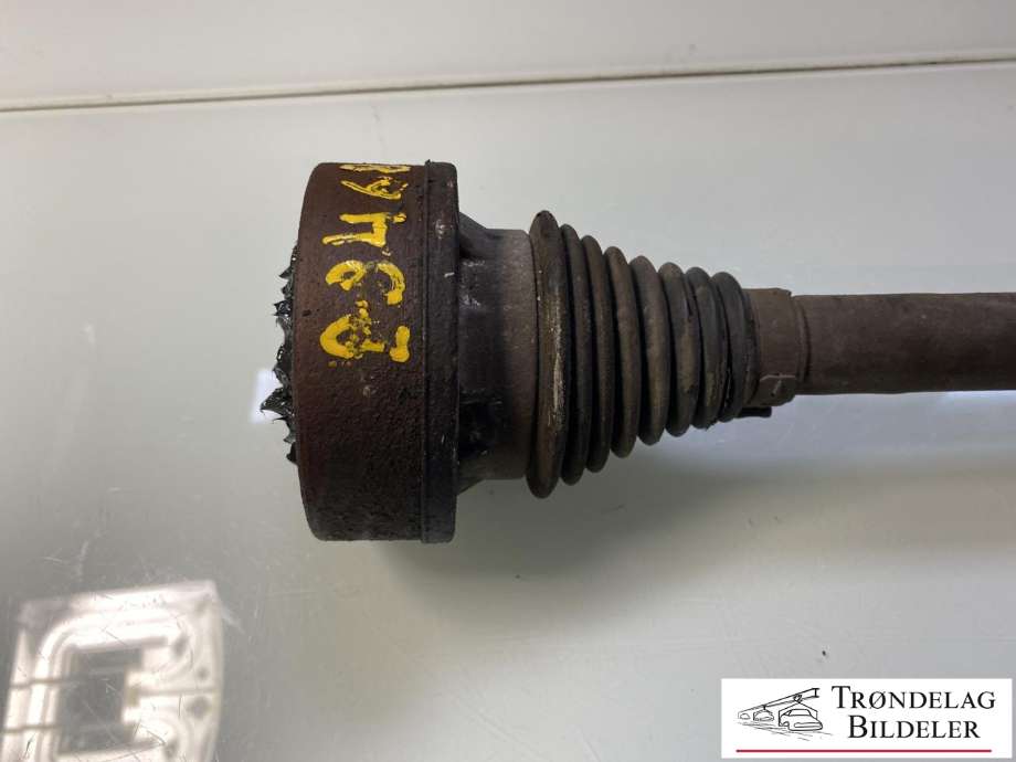 Drivaksel høyre bak, diesel/automat til VW Tiguan 2011-2016 (Type I, Fase 2) (1K0 501 204 FX|)