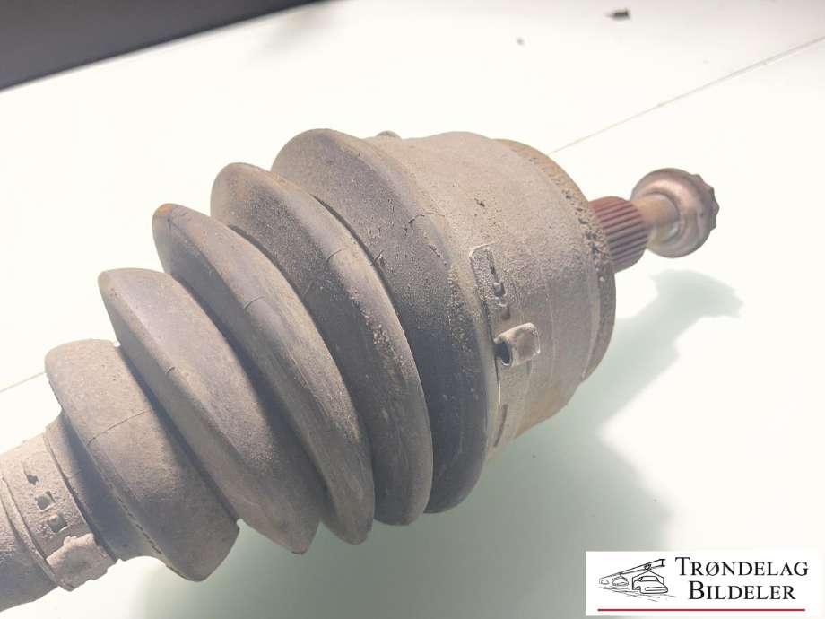 Drivaksel venstre foran, diesel/automat til VW Transporter / Caravelle 2015-2019 (T6) (T6) (7E0407271P|7LA407271E|7E0407451AX)