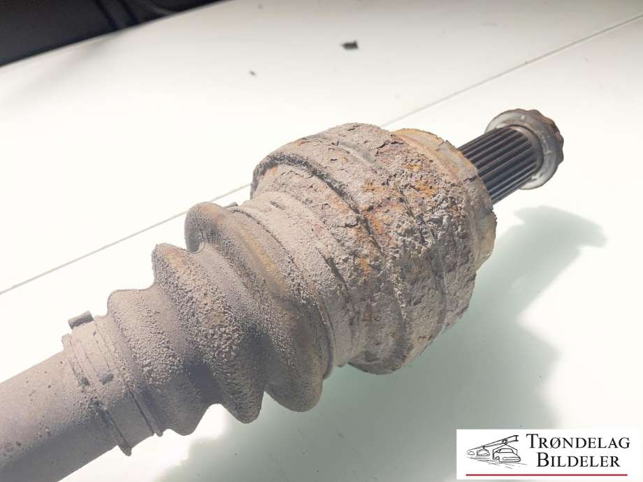 Drivaksel høyre bak, diesel/automat til BMW X5 2013-2018 (F15) (F15) (33 20 8 609 839|)