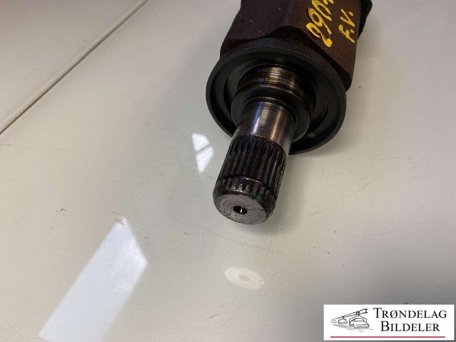 Drivaksel venstre foran, diesel/automat til BMW X5 2013-2018 (F15) (F15) (31607607937|31607622913|31607629881|31608631747|)