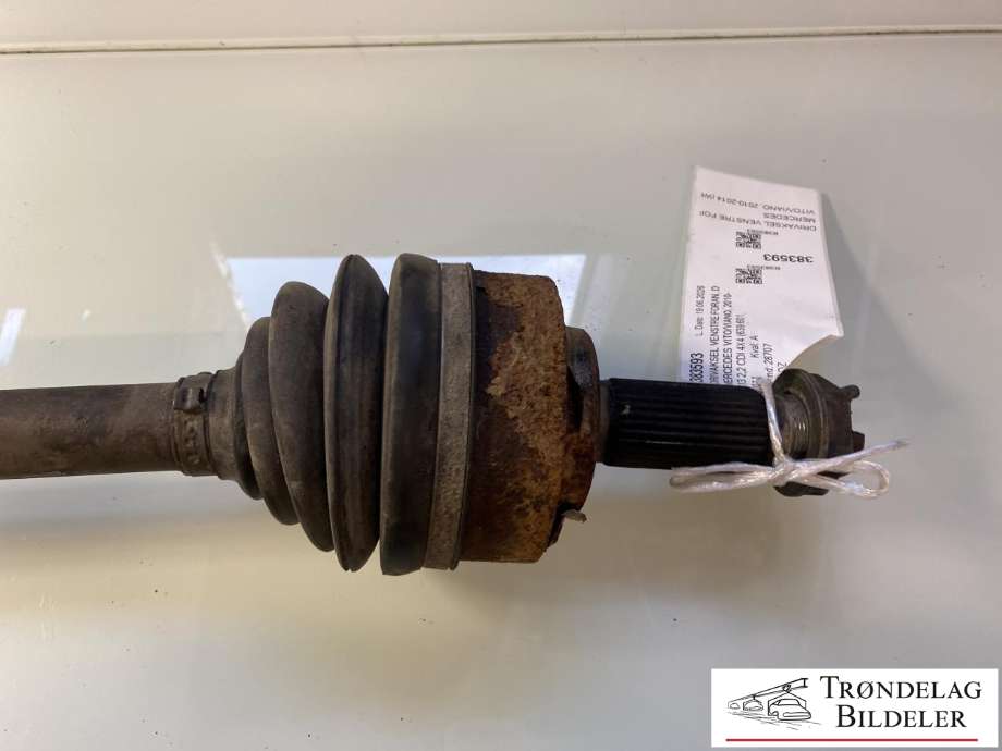 Drivaksel venstre foran, diesel/automat til Mercedes Vito/Viano 2010-2014 (Fase 2) (W639) (W639) (A 639 330 08 01|)