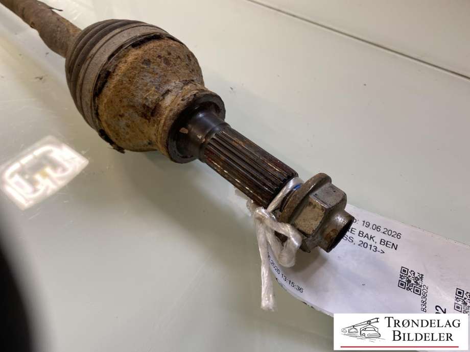 Drivaksel venstre bak, bensin/automat til Suzuki SX4 S-CROSS 2013-->> (Type II)  (44106-61M00-000|)