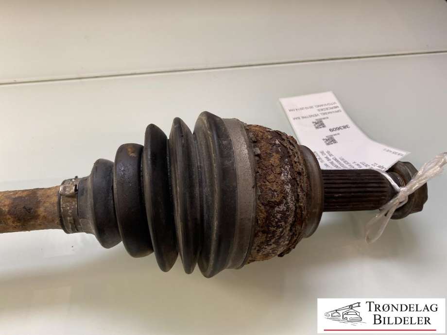 Drivaksel venstre bak, diesel/automat til Mercedes Vito/Viano 2010-2014 (Fase 2) (W639) (W639) (A6393501710|A 639 350 07 10|A 639 350 15 10|A 639 350 16 10|VKJC7102)