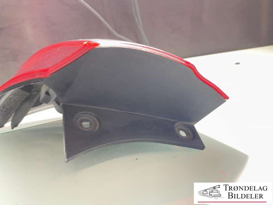 Baklykt høyre ytre til Nissan Qashqai 2010-2014 (Type I, Fase 2) (26550-BR50A|)