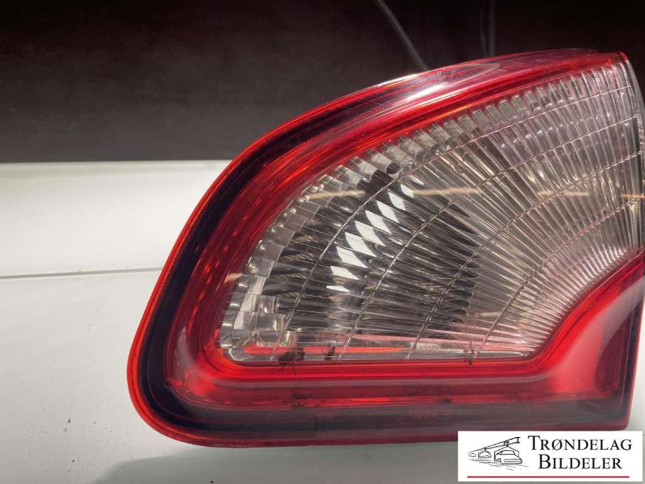 Baklykt høyre indre til Nissan Qashqai 2010-2014 (Type I, Fase 2) (26550-BR01A|82503209|)