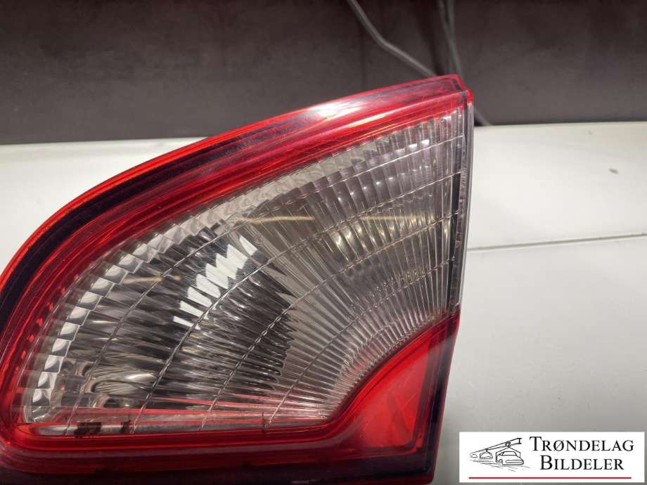Baklykt høyre indre til Nissan Qashqai 2010-2014 (Type I, Fase 2) (26550-BR01A|82503209|)