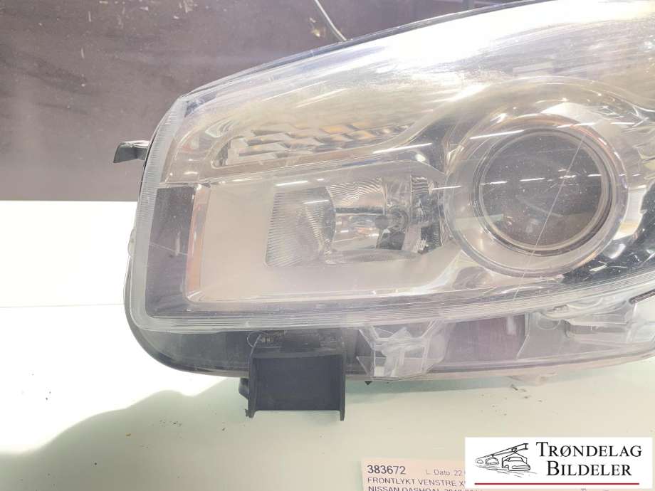 Frontlykt venstre xenon til Nissan Qashqai 2010-2014 (Type I, Fase 2)  (26060-BR60A|26060-BR60B|26060-BR62A|1EL010335-25|)