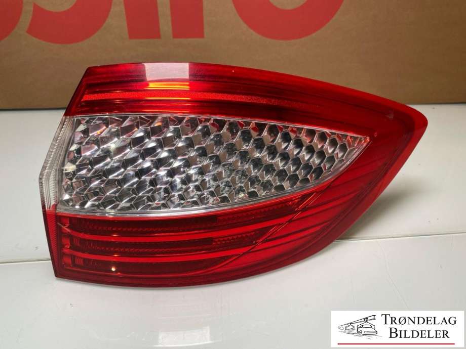 Baklykt høyre ytre til Ford Mondeo, 2007-2010 (Type IV, Fase 1)  (1486778)