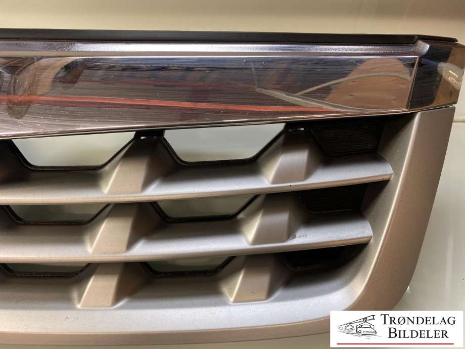 Grill til Subaru Forester 2008-2013 (Type III) (91121SC070|)