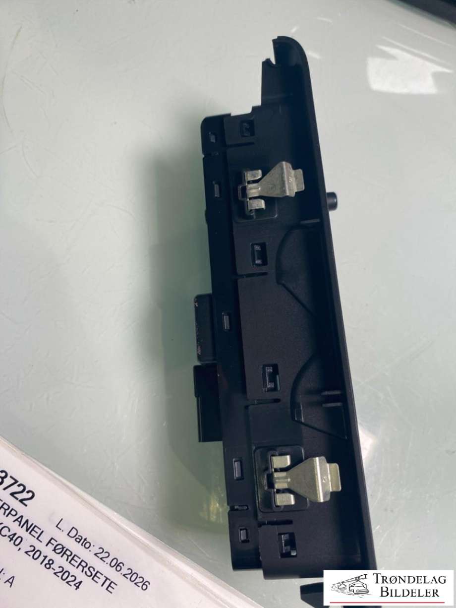 Bryterpanel førersete til Volvo XC40 2018-2024 (32319765|L302|)