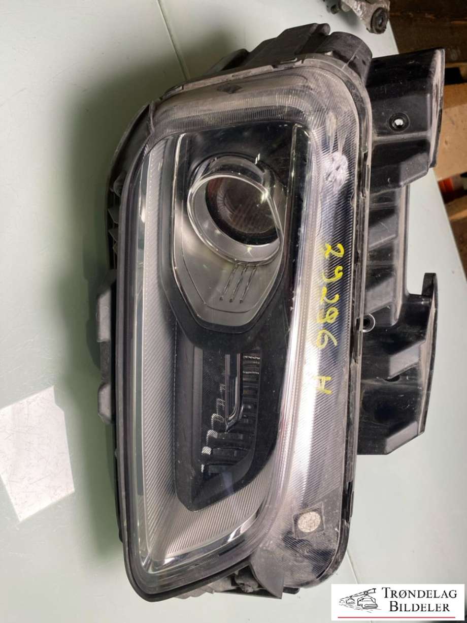 Frontlykt høyre full-LED til Hyundai Kona, 2017-2021 (Type I, Fase 1)  (92102J 9150)