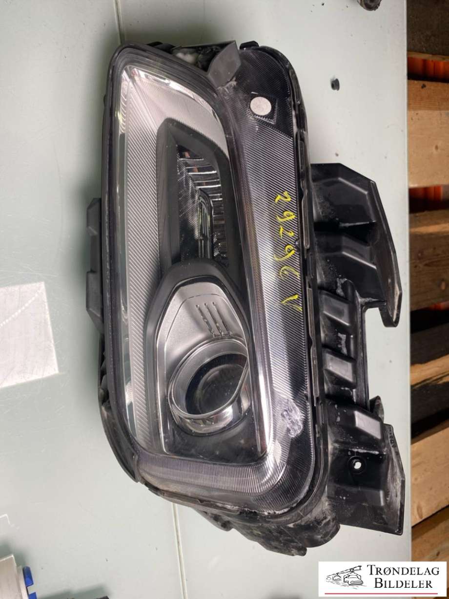 Frontlykt venstre full-LED til Hyundai Kona, 2017-2021 (Type I, Fase 1)  (92101J 9150)