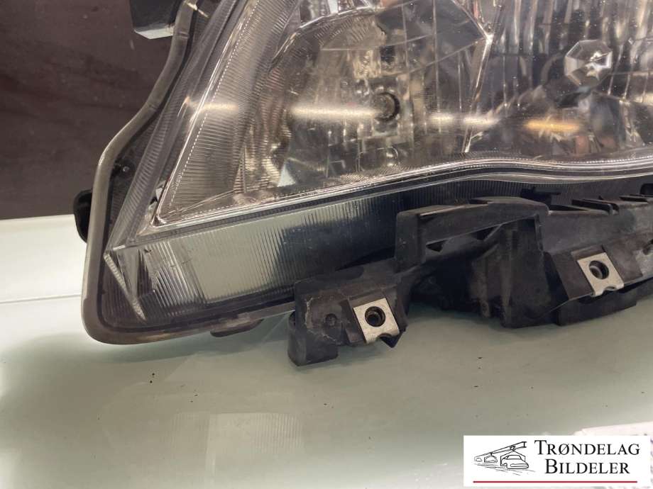 Frontlykt venstre xenon til Subaru Forester 2008-2013 (Type III)  (84001SC133|)