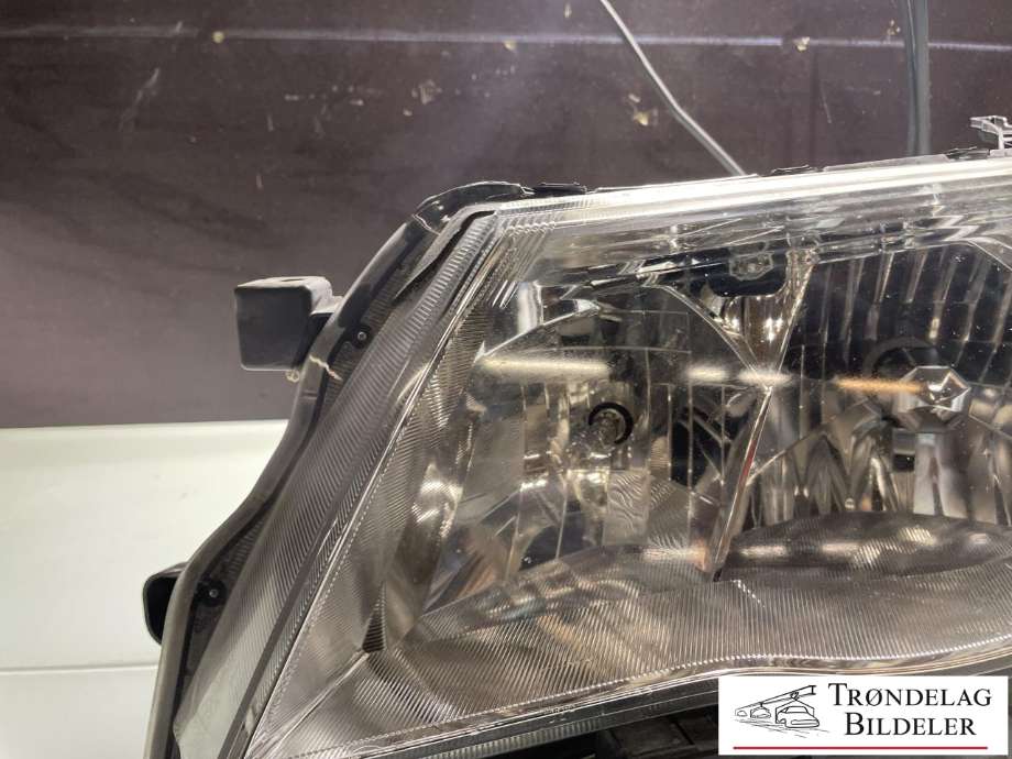 Frontlykt venstre xenon til Subaru Forester 2008-2013 (Type III)  (84001SC133|)