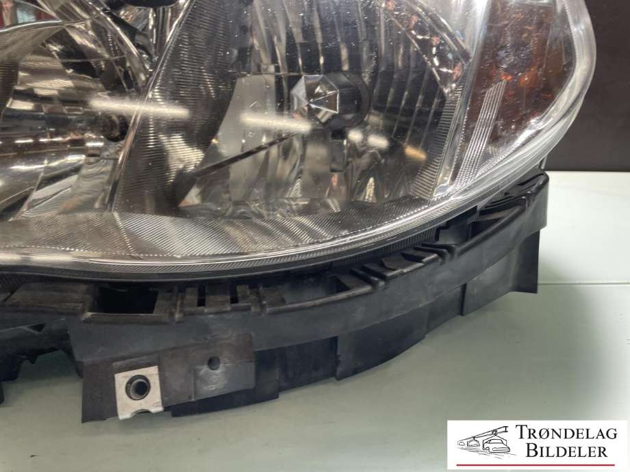 Frontlykt venstre xenon til Subaru Forester 2008-2013 (Type III)  (84001SC133|)