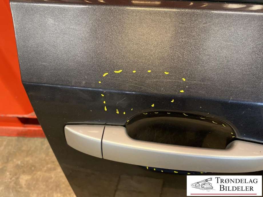 Dør høyre foran til Subaru Forester 2008-2013 (Type III)  (60009SC0219P|)
