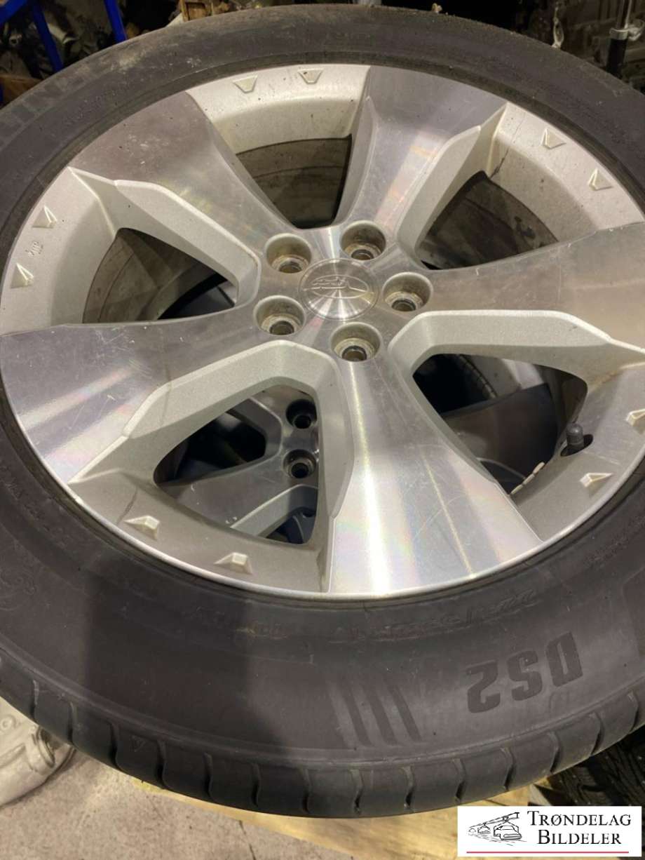 Hjulsett aluminium sommer til Subaru Forester, 2008-2013 (Type III)  (DELINTE DS2|225/55-17 101W 7J17/ET48/CB56|1MM)