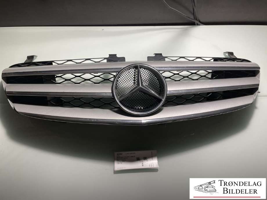 Grill til Mercedes R-Klasse, 2006-2013 (W251) (W251) (A 251 880 03 83  9776)