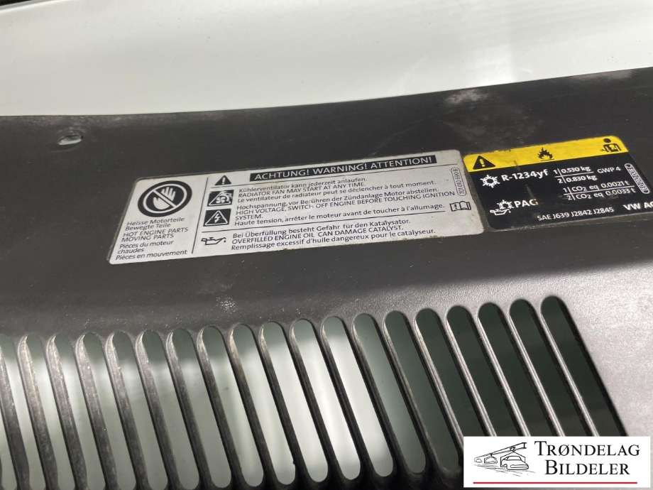 Grill til VW Transporter / Caravelle 2015-2019 (T6) (T6) (7E5 853 651 C|)