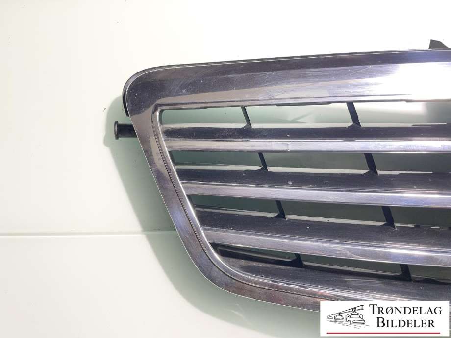 Grill til Mercedes E-Klasse 2009-2013 (Fase 1) (W212) (W212) (A 212 880 03 83  9040|A 212 880 03 83|)