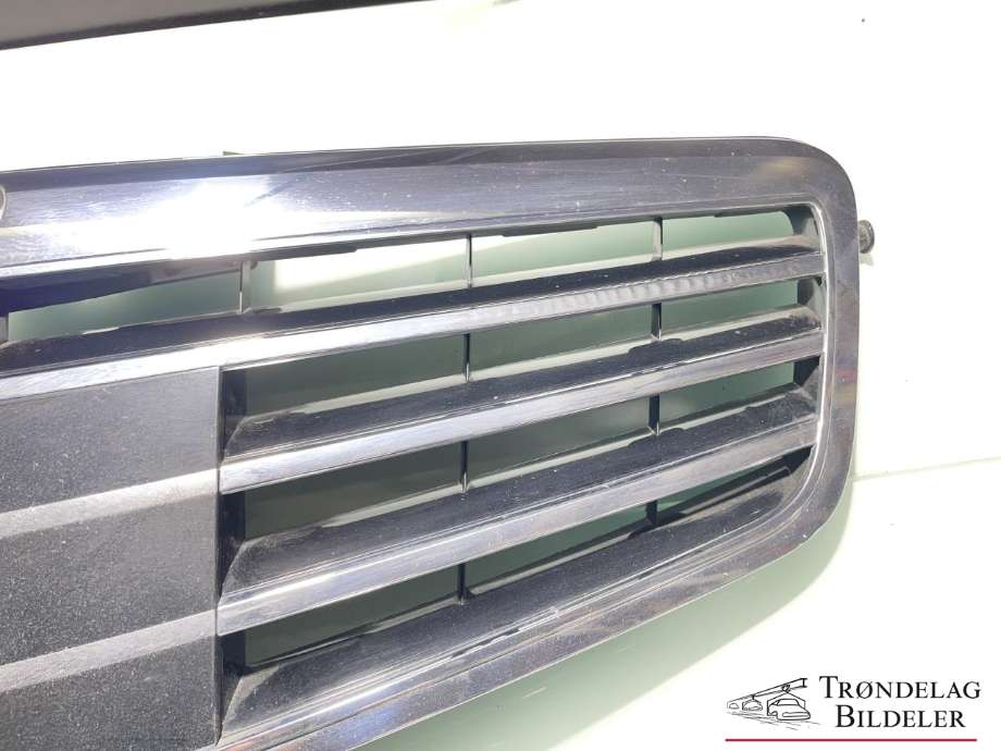 Grill til Mercedes E-Klasse 2009-2013 (Fase 1) (W212) (W212) (A 212 880 03 83  9040|A 212 880 03 83|)
