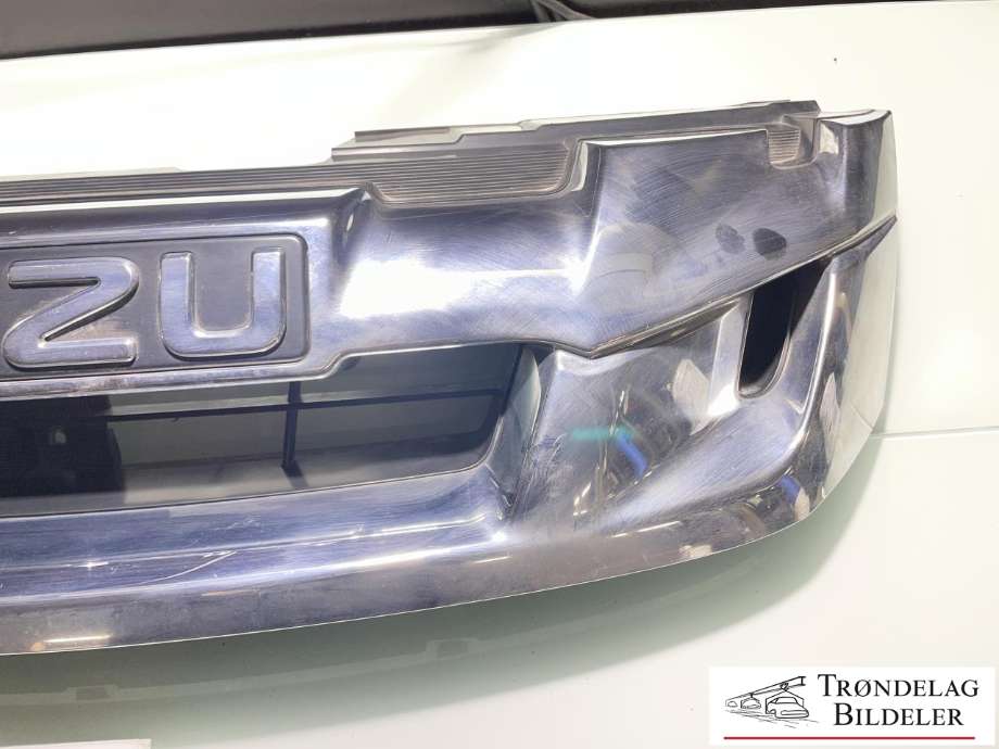 Grill til Isuzu D-Max 2012-2017 (Type II, Fase 1) (8-98196-514-1|8981938710|)