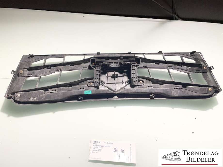 Grill til Suzuki SX4 S-CROSS 2013-->> (Type II) (7174161M10|)