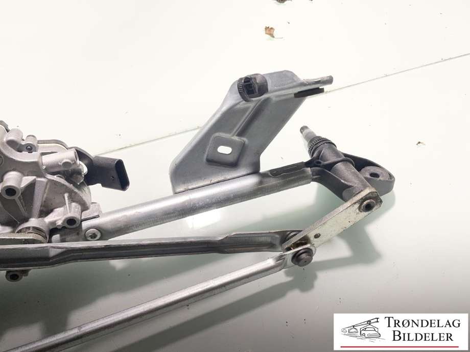Viskermotor frontrute komplett m/overføring til BMW 2-Serie, Active/Gran Tourer 2014-->> (F45/F46) (F45/F46) (61 61 7 301 043|)