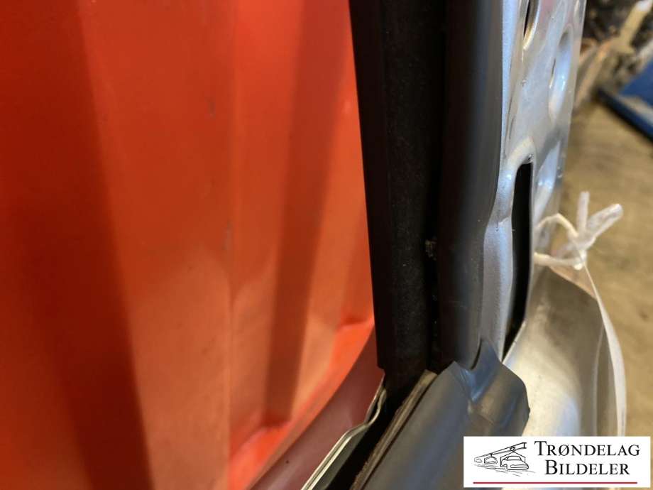 Dør høyre foran til Mercedes Vito 2014-->> (W447) (W447) (A 447 720 01 05|A 447 720 67 00|)