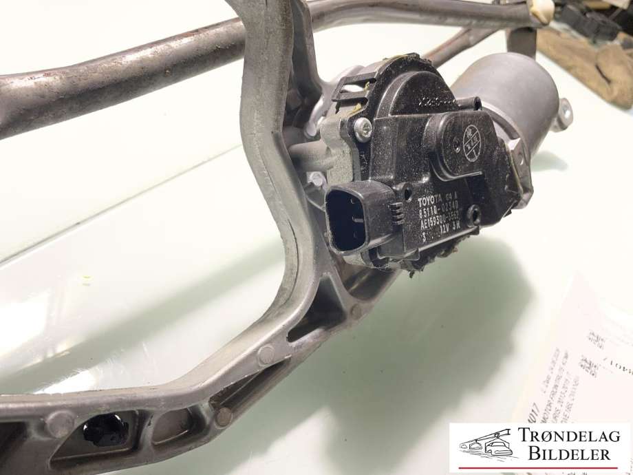 Viskermotor frontrute komplett m/overføring til Toyota Auris 2013-2015 (Type II, Fase 1) (85150-02300|85110-02340|)