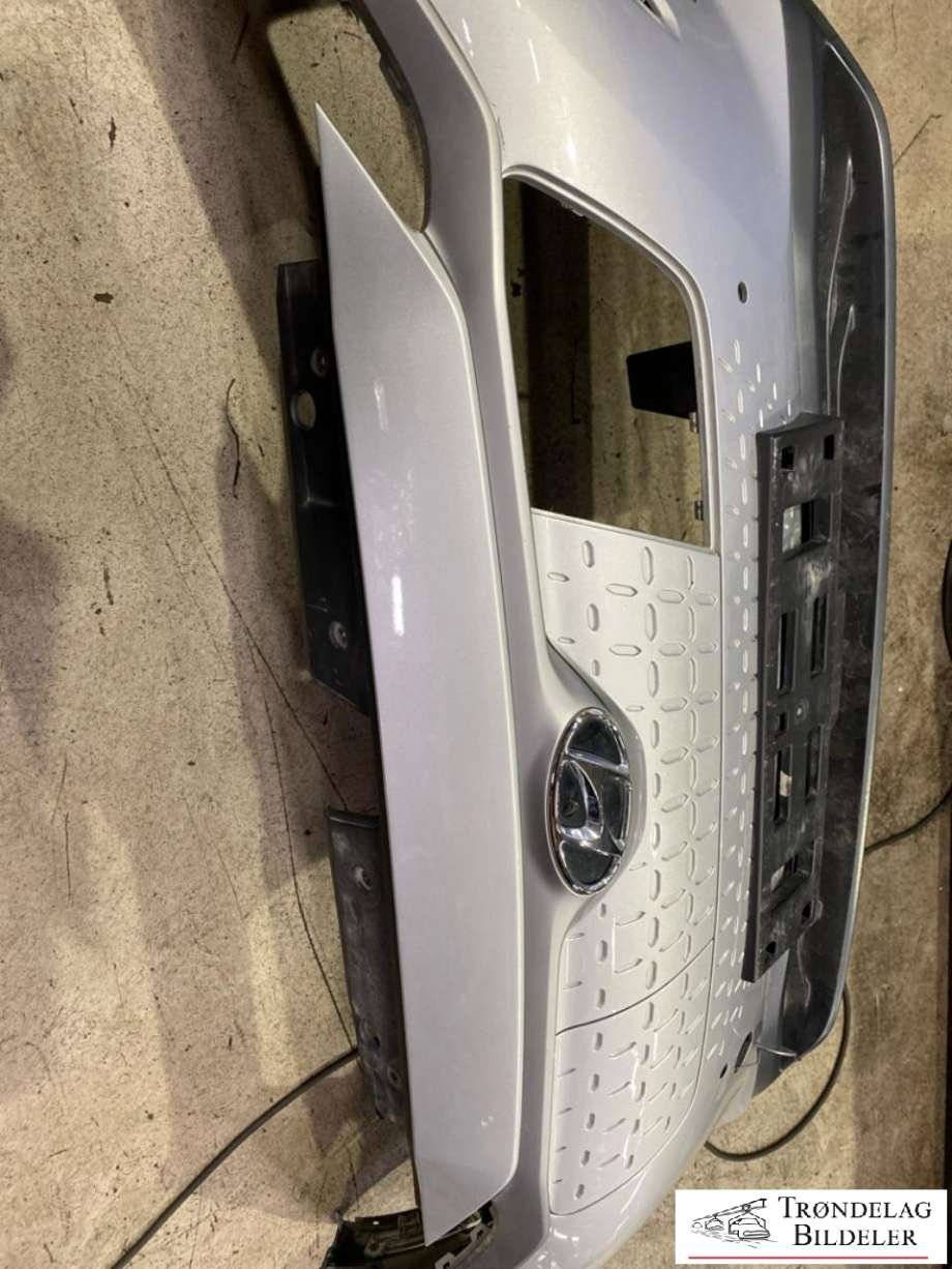 Støtfanger foran til Hyundai Kona 2017-2021 (Type I, Fase 1)  (86510-K4010|86512-K4000|86566K4000|86354K4000|86360K4000|86535K4000|86558K4000|86557K4000|863C1K4000| 91890DD020)