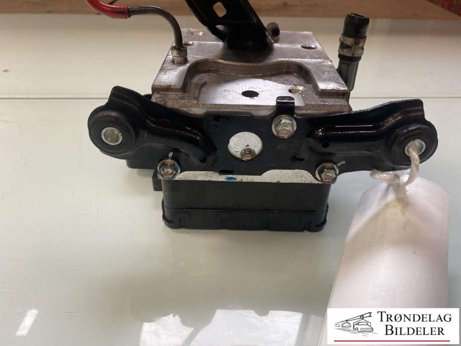 ABS sentral til Lexus RX 2009-2015 (Type III) (AL10) (AL10) (4405048320|4451048080|)