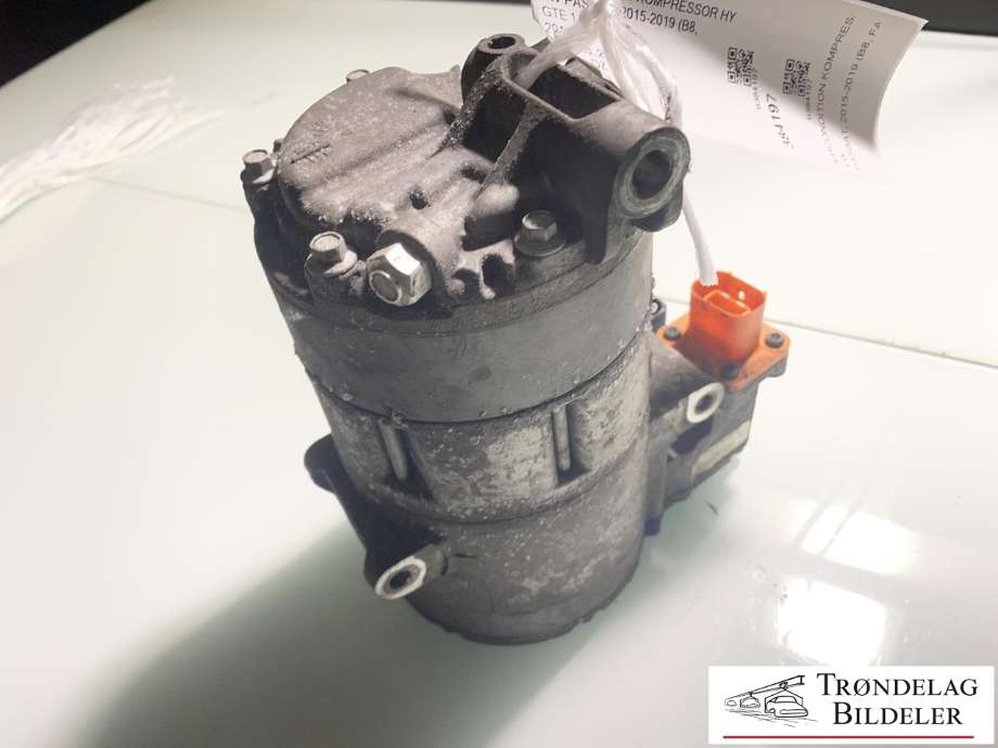 Aircondition kompressor hybrid til VW Passat 2015-2019 (Fase 1) (B8) (B8) (12E820803E|5QE816803L|5QE816803H|5QE816803E|5QE820203|5QE816803|ACP01173|12E820803B|12E820803C|5QE816803A|5QE816803D|5QE816803G|5QE820803A)