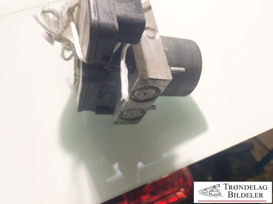 ABS sentral til VW Transporter / Caravelle 2019-->> (T6.1) (T6.1) (7LA 614 517 A|7LA 614 517 A BEF|7LA 614 517 B BEF)