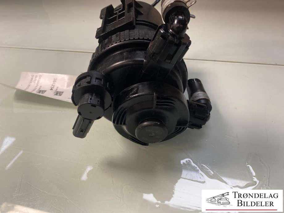 Dieselfilterholder til Isuzu D-Max 2012-2017 (Type II, Fase 1) (8982399830|)