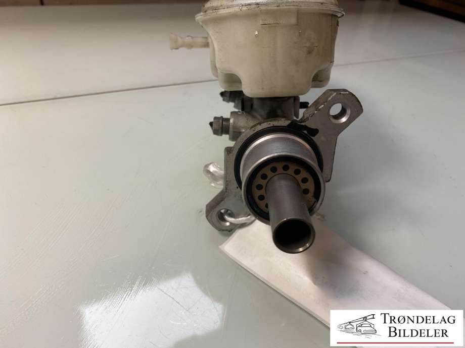 Bremsepumpe hoved til VW Transporter / Caravelle 2019-->> (T6.1) (T6.1) (7LA 611 019|)