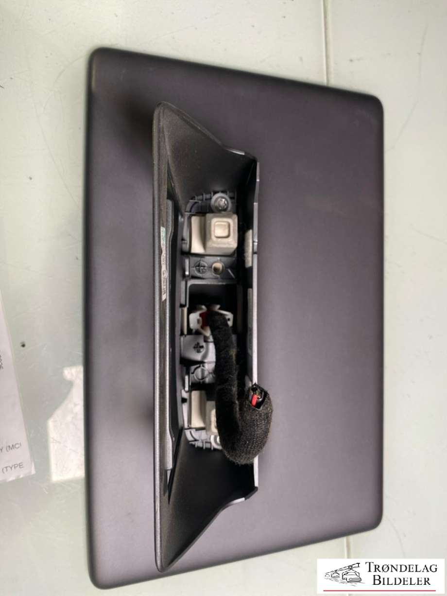 Multimedia display (MCU - Media Controller Unit) til Tesla Model Y 2021-2024 (Type I)  (1089543-00-J|1089543-00-K|)
