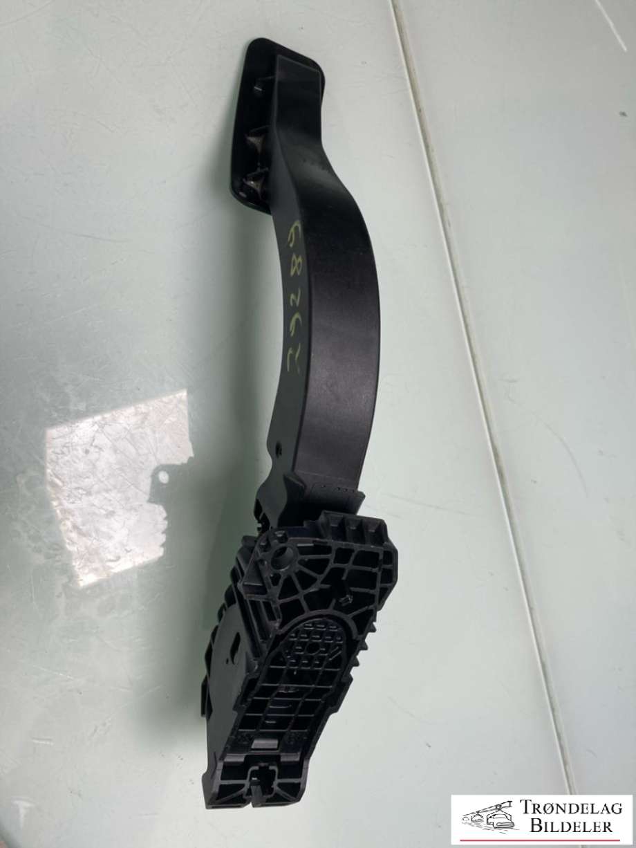 Pedal gass til Tesla Model Y 2021-2024 (Type I)  (1188695-50-A|6pv 014 021-00|)